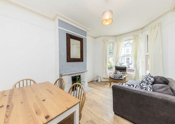 Links Road, SW17 9ED, London - Photo 1