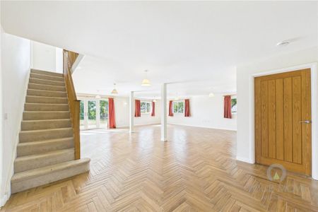 5 bedroom semi-detached house to rent - Photo 4