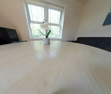 Non Ensuite Rooms - Photo 5