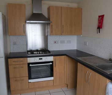 4 bedroom detached house to rent - Photo 6