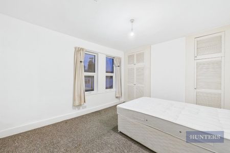 3 bedroom House To Let - Photo 4