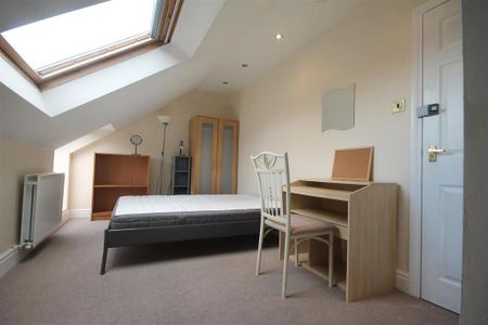 5 bedroom maisonette to rent - Photo 4