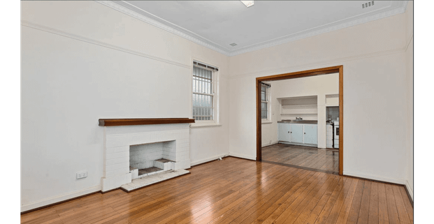 CHARACTER HOME IN INNALOO! - Photo 1