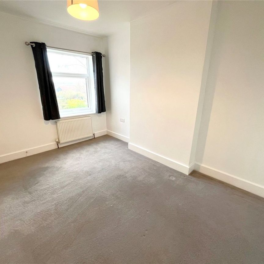 Cotmanhay Road, Ilkeston, Derbyshire, DE7 - Photo 1