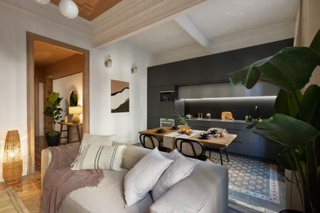 Carrer de Roger de Llúria, Barcelona, Catalonia 08009 - Photo 2