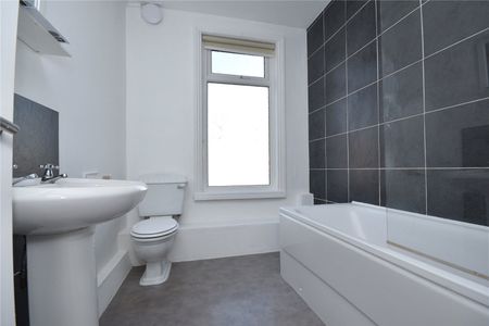 18, Woodlea Place, Leeds, West Yorkshire, LS11 7NZ - Photo 5