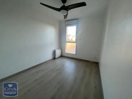 Appartement à louer 4 pièces 86.84m² - Photo 2