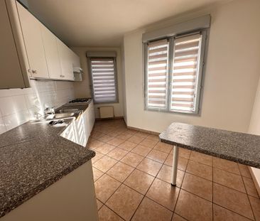 T3 proche Place Guichard avec cave et garage - Idéalement ... - Photo 4