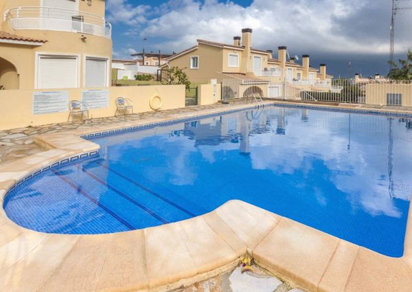 Villa for rent in Gata de Gorgos