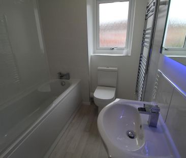 2 bedroom terraced house to rent - Photo 5