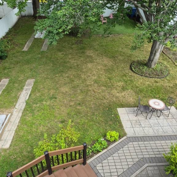 Grand Logement 4 1/2 rez de chausse immeuble centenaire ,centre ville st-jerome - Photo 1