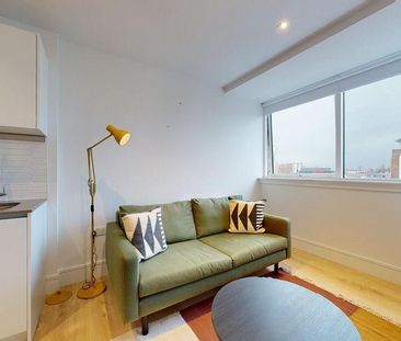 Studio to rent - Photo 1