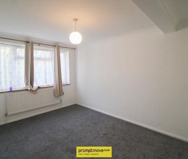 3 bedroom semi-detached bungalow to rent - Photo 5