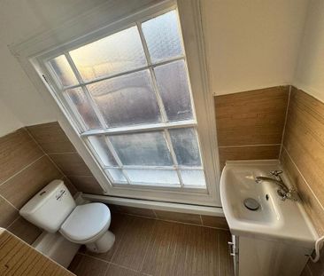 10 bedroom end of terrace house to rent - Photo 6