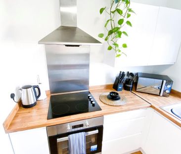 1 bedroom in a house share to rent - Photo 6