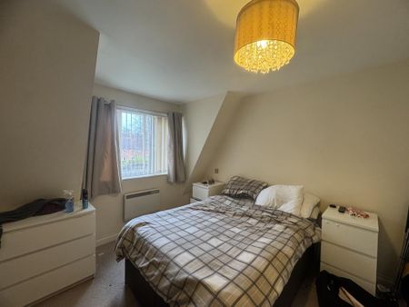 2 bedroom flat to rent - Photo 2