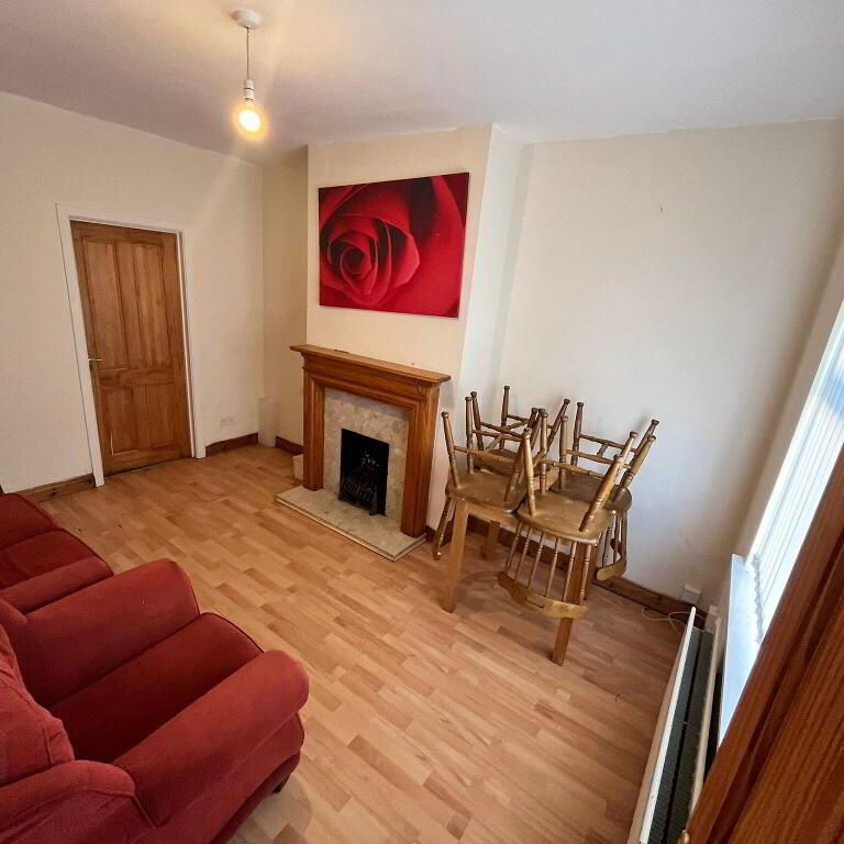 294 Donegal Avenue, Belfast, BT12 6LU - Photo 1