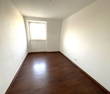 4-Zimmer-Wohnung mit Balkon, Lift und TG-Stellplatz - Photo 1