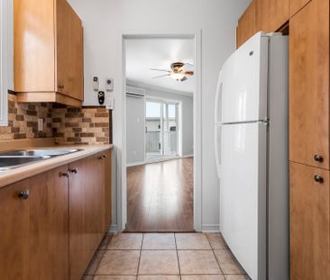 472 Rue Valois, #6 - Photo 2