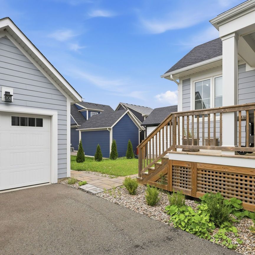 For Lease - 104 Sycamore Street, Blue Mountains, Ontario - Photo 1