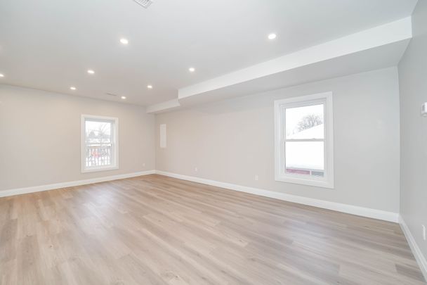 For Lease - 35 St George Street Unit# 2, Brantford, Ontario - Photo 1