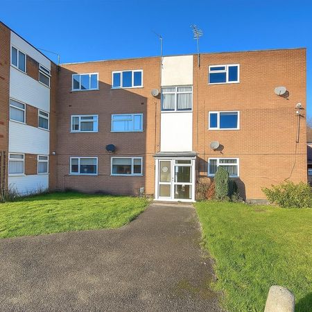 2 bedroom Flat To Let - Photo 5