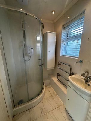 1 bedroom semi-detached bungalow to rent - Photo 1