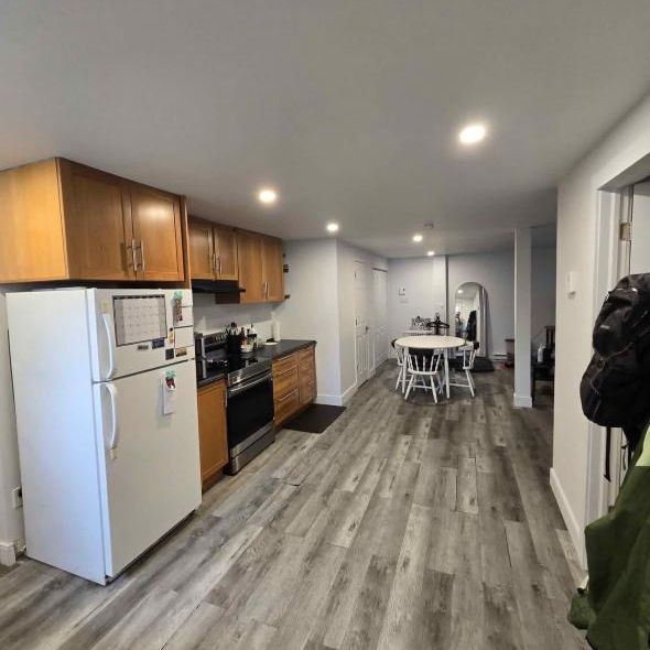 3 1/2 bachelor St-Jérome *1500$ offert au cessionnaire* - Photo 1