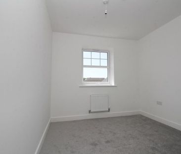3 bedroom detached house to rent - Photo 2