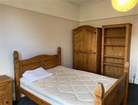 7 Bedroom Semi Detached To Let - Photo 5