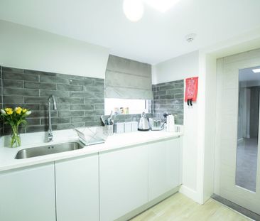 1 Bed Flat, Carnarvon Road, RG1 - Photo 6