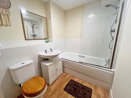 2 bedroom apartment to rent - Photo 5