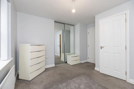 Apartment 4 12a Highgrove Meadows - Photo 4