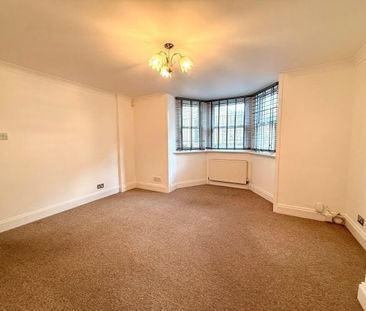 Clarendon Road, Southsea - Photo 5