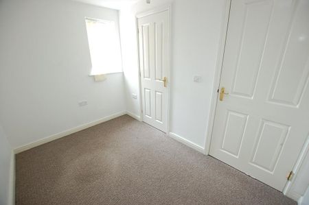3 bedroom apartment to rent - Photo 3