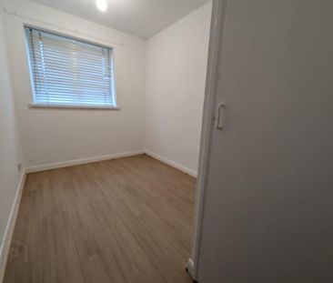 17 De Lacy Drive, Carrickfergus, BT38 7JX - Photo 4