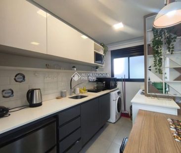 Apartamento com 1 quarto e 36m² para alugar em Menino Deus, Porto A... - Foto 6