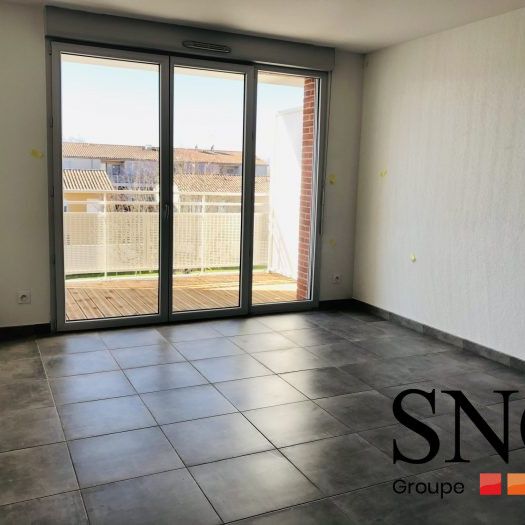 T2 AVEC BALCON ET PARKING - Photo 1