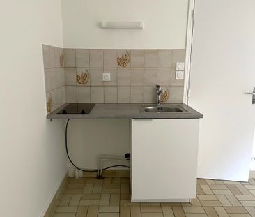 Location Appartement 1 pièce 19m² TOURS 37000 - Photo 2