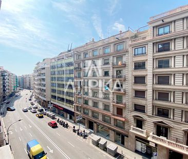 Piso en alquiler temporal junto al Turó del Putxet, Barcelona - Photo 3