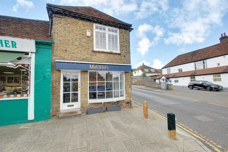 High Street, Kings Langley - Photo 2