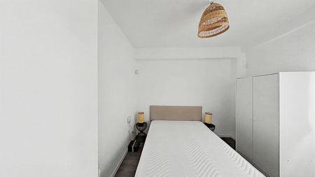 Piso de alquiler en Las Águilas - Photo 2