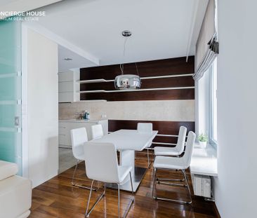 Warszawa, Śródmieście, Śródmieście Północne, Grzybowska - Zdjęcie 5