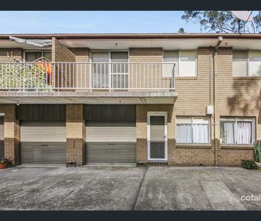2/32 Chetwynd Rd, Merrylands, NSW 2160 - Photo 3
