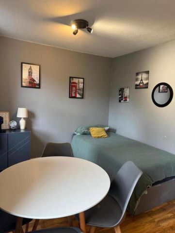 2 bedroom flat to rent - Photo 4