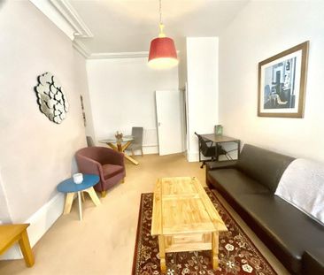 1 bedroom property to rent - Photo 6