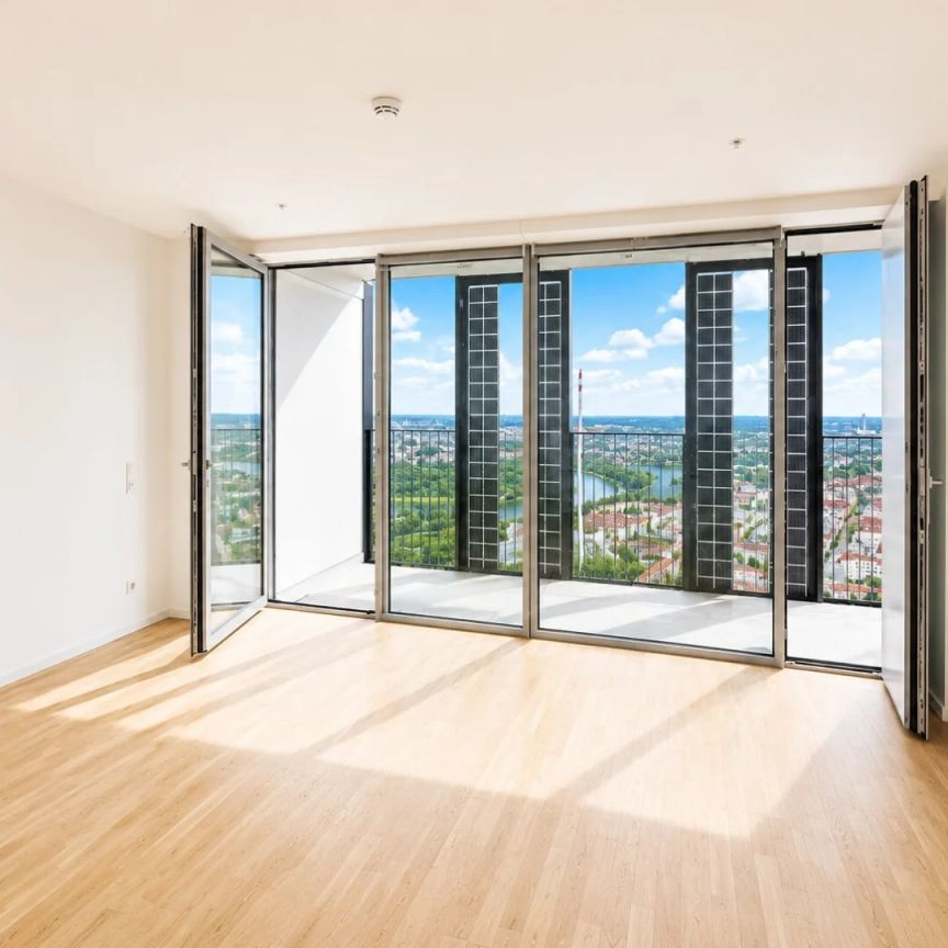 DC2 Tower: Erstbezug SKY RESIDENCES - 34. Etage mit Wasserblick - Photo 1