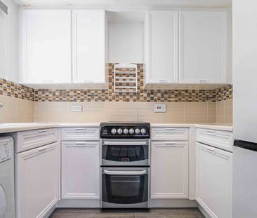 1 bed Ground Floor Flat for rent - Photo 6