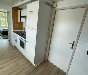 Gemütliche 1.5 Zi-Dachwohnung zu vermieten - Photo 2