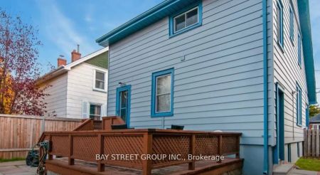 92 Nelson Street W #Upper - Photo 4